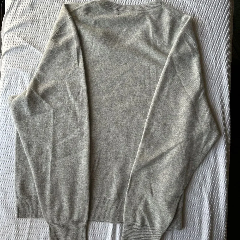 The Men's Store Bloomingdale's Sweater Mens XXL Gray Cashmere V Neck Knit